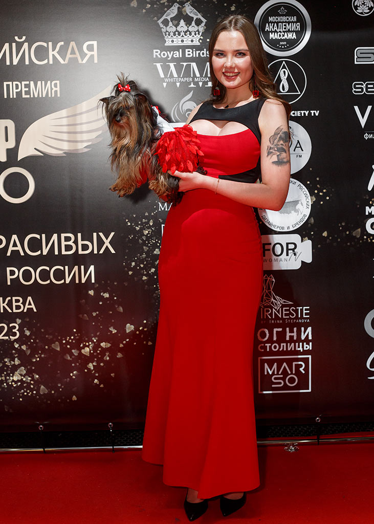 Топ 100 самых красивых женщин России 2023