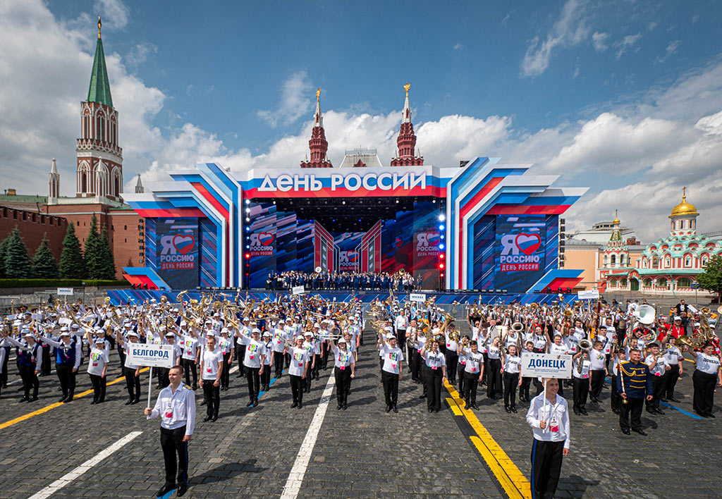 духовые оркестры на красной площади в москве