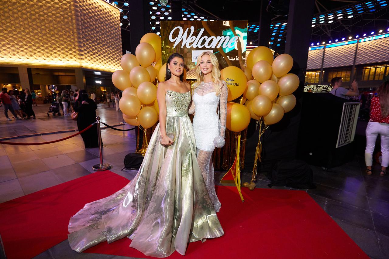 модный показ бренда Ирены Сопрано и Анны Сопрано