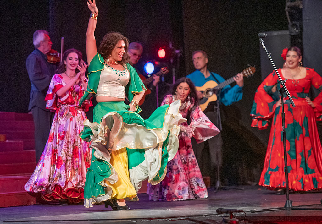 мы цыгане - театр ромэн