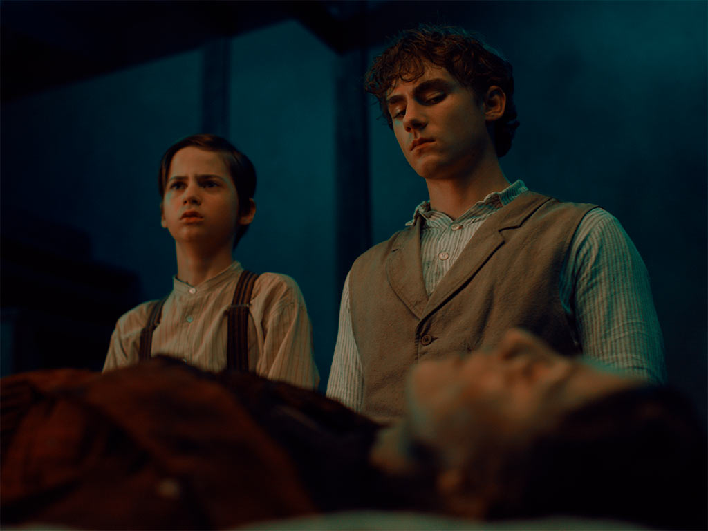 Кадр из фильма «Наследники Ван Хельсинга. Проклятие Дракулы»