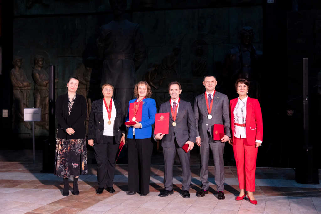 александровская премия в рах - василий церетели