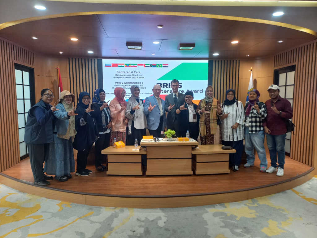 джакарта - литературная премия брикс