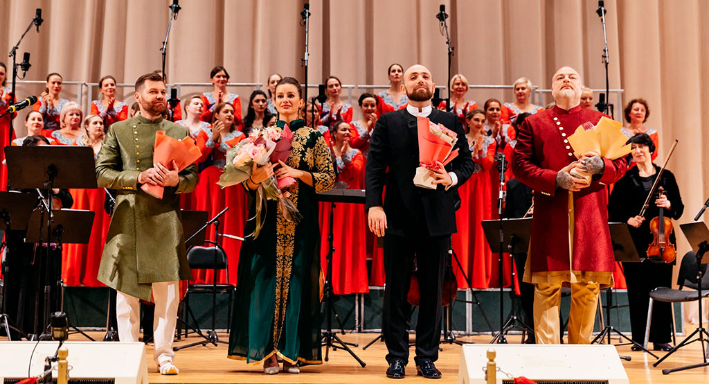 Қос дилдо анал лесбиянка