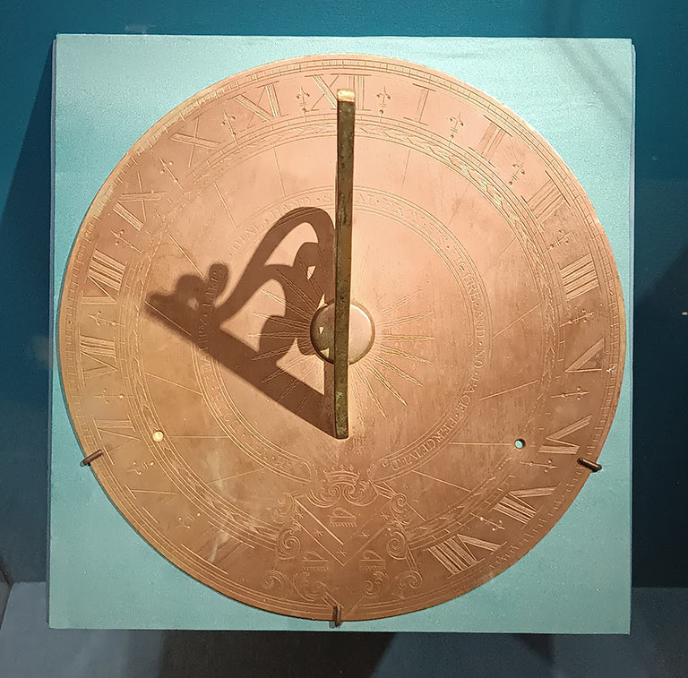 солнечные часы