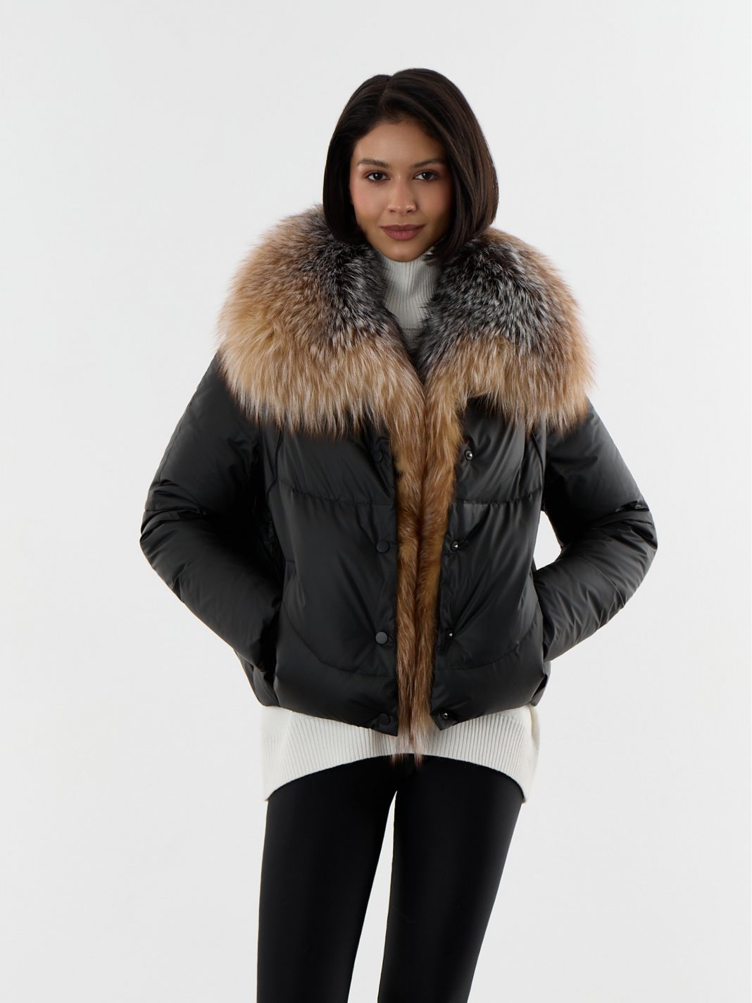Женский черный короткий пуховик с мехом Eliza