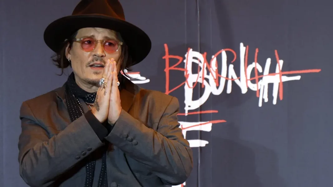 Актер, музыкант и художник Джонни Депп на открытии 