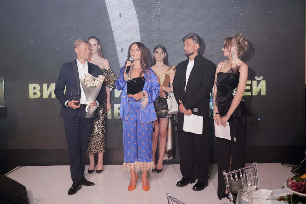 Topical Style Awards