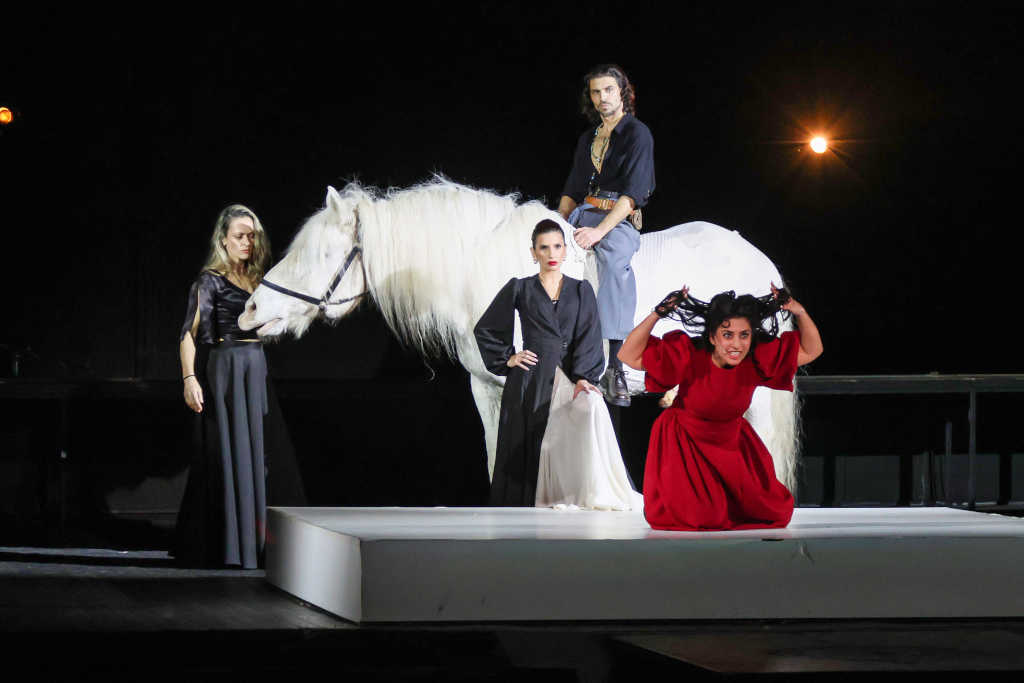 время цыган - табор уходит в небо