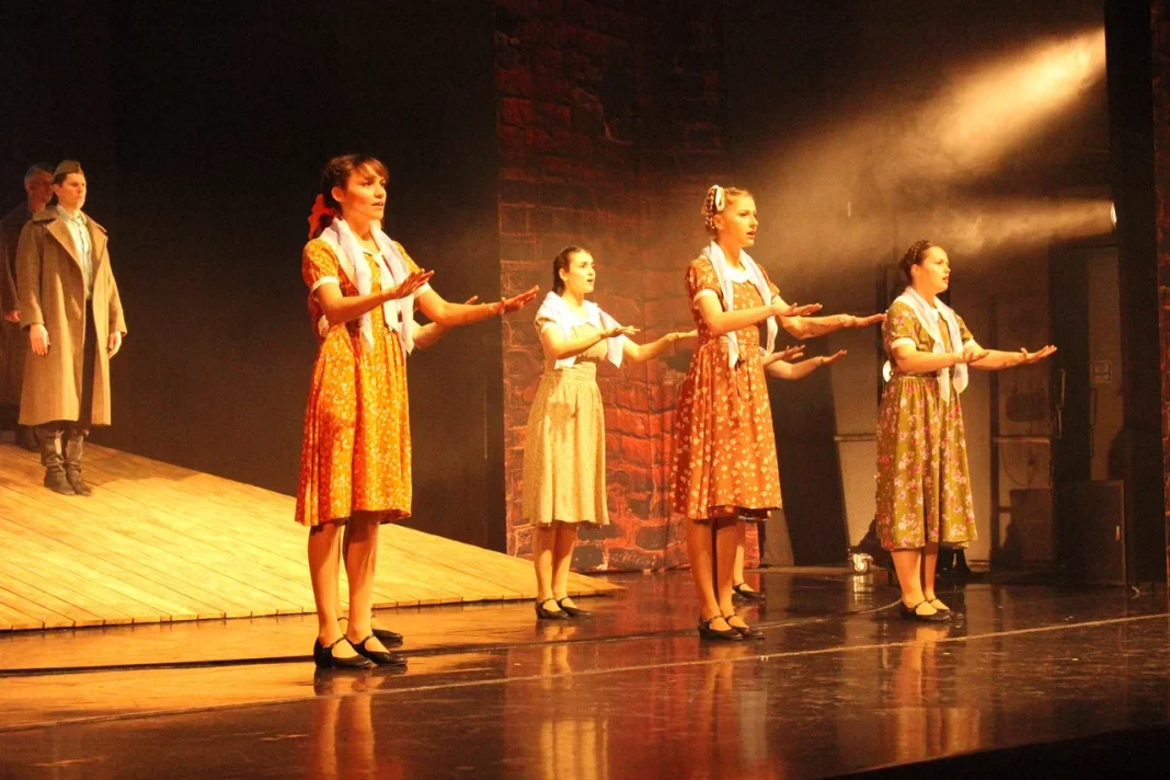 воспевая победу фестиваль