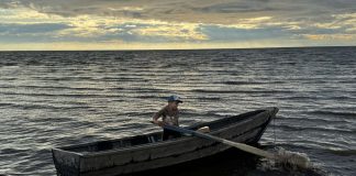 Грант ФПРК позволил снять кино об истории байкальских поморов Поморы Байкала - лодка