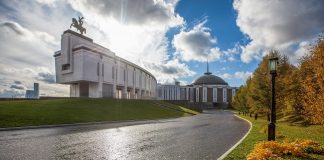 Мультимедийная выставка «Юность в небесах» открылась в Музее Победы музей победы - осень